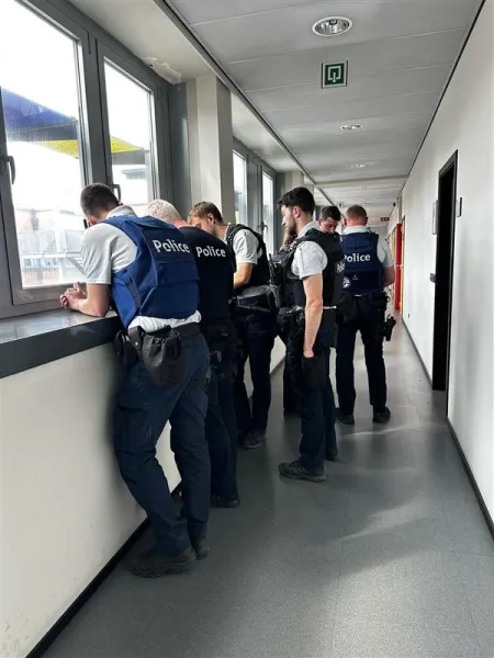 Trois suspects arrêtés pour un vol de câbles à grande échelle sur le réseau ferroviaire à Charleroi 