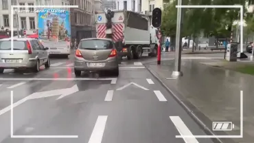Contacts : Panel de la route - Feux de signalisation en panne, que faire ?