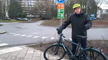  Contacts: Les vélos électriques