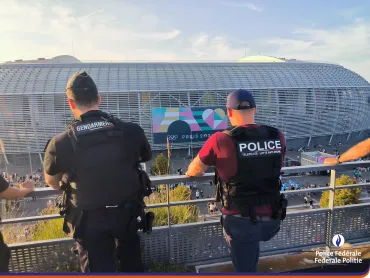 Nos policiers méritent aussi leur médaille