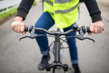 Sécurité routière : soignez sa visibilité : les cyclistes également ! (Source : Kampus Production sur Pexels;com)