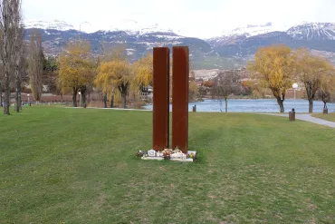 Commémoration de l'accident de car à Sierre : souvenirs d'une collaboration internationale marquante